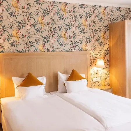 فندق Ascovilla Charming Hideway 4*